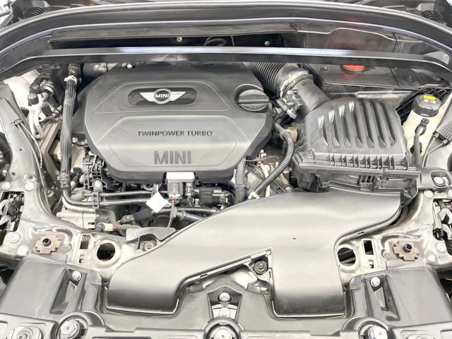 �����X�ł́A�e���[�J�[�̐�p�f�f�e�X�^�[�𓱓��B���Ǝ��i�����e�N�j�J���X�^�b�t���풓���Ă���܂��̂ŁA������̍ۂɂ����S���Ă����p���������܂��B