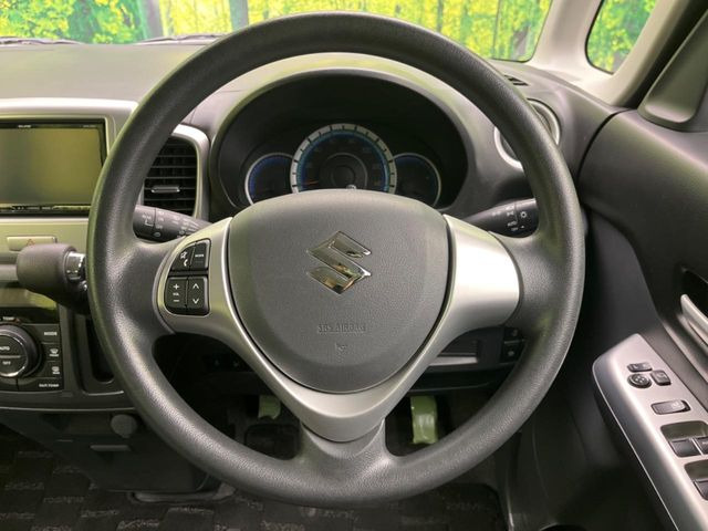 �y�����v�����X�e�A�����O�z�㎿�Ȋv���g�p���邱�ƂŁA��ɂ����������݂ƂĂ��^�]���₷���n���h���ł���