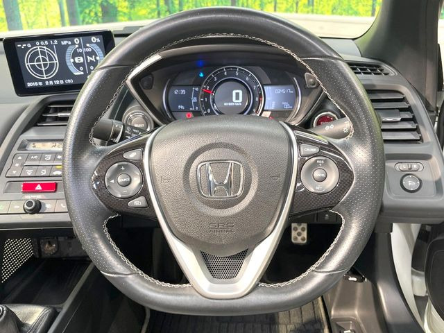 �y�����v�����X�e�A�����O�z�㎿�Ȋv���g�p���邱�ƂŁA��ɂ����������݂ƂĂ��^�]���₷���n���h���ł���