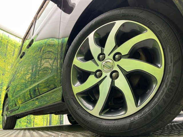 �y����14�C���`�A���~�z�C�[���z�O�ςɃ}�b�`���������A���~�z�C�[���𑕒����Ă���܂��B�e��ЊO�A���~�z�C�[����A�X�^�b�h���X�^�C�����戵�����Ă���܂��B���񂲑��k����������