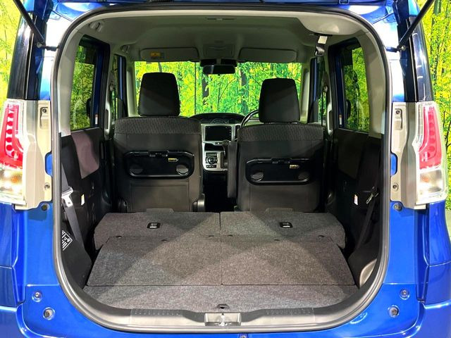 ���i�̂���������ʋ΁A���}���ɏ\���ȉ׎��X�y�[�X���m�ۂ��Ă���܂��B�Z�J���h�V�[�g��|���ƁA�傫�ȉו��̐ύڂ��\�ł���