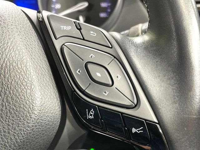 �y�g���^�Z�[�t�e�B�Z���X�z���s���ɑO���̎ԗ�����F�����A�Փ˂������Ȏ��͌x��ƃu���[�L�ŏՓˉ���Ɣ�Q�y�����A�V�X�g�B�����S�Ƀh���C�u�����y���݂��������܂��B