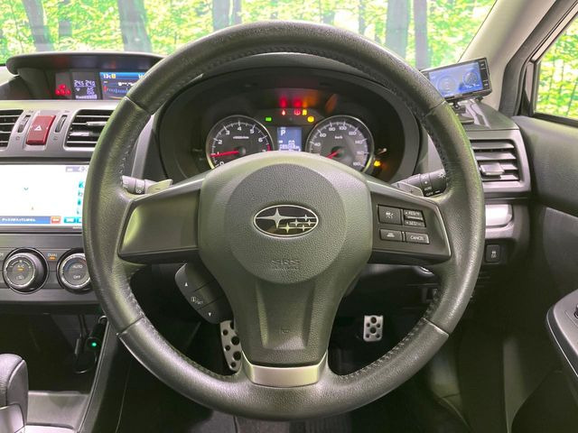 �y�����v�����X�e�A�����O�z�㎿�Ȋv���g�p���邱�ƂŁA��ɂ����������݂ƂĂ��^�]���₷���n���h���ł���