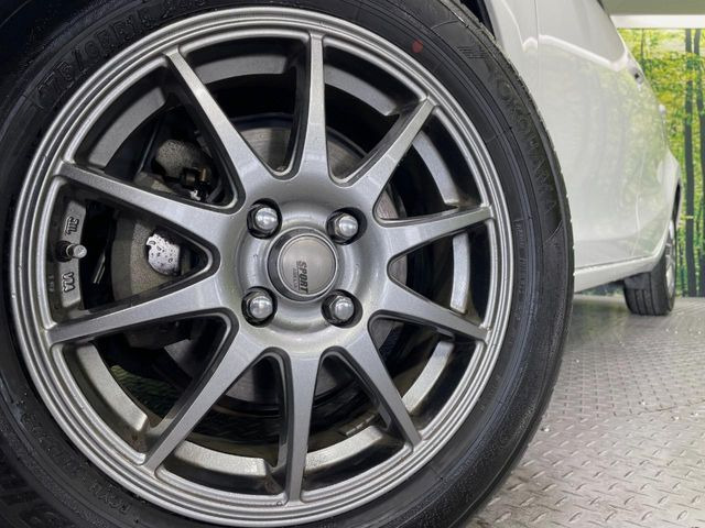 �y15�C���`�A���~�z�C�[���z�O�ςɃ}�b�`�����A���~�z�C�[���𑕒����Ă���܂��B�e��A���~�z�C�[����A�X�^�b�h���X�^�C�����戵�����Ă���܂��B���񂲑��k����������