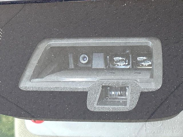 �y�X�Y�L �Z�[�t�e�B�T�|�[�g�z���s���ɑO���̎ԗ�����F�����A�Փ˂������Ȏ��͌x��ƃu���[�L�ŏՓˉ���Ɣ�Q�y�����A�V�X�g�B�����S�Ƀh���C�u�����y���݂��������܂��B