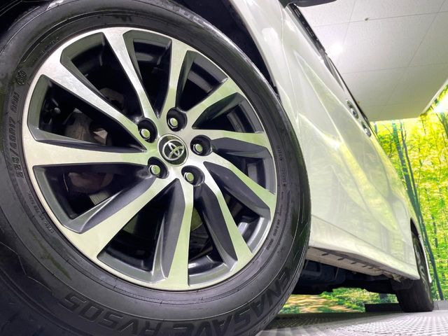 �y����17�C���`�A���~�z�C�[���z�O�ςɃ}�b�`���������A���~�z�C�[���𑕒����Ă���܂��B�e��ЊO�A���~�z�C�[����A�X�^�b�h���X�^�C�����戵�����Ă���܂��B���񂲑��k����������