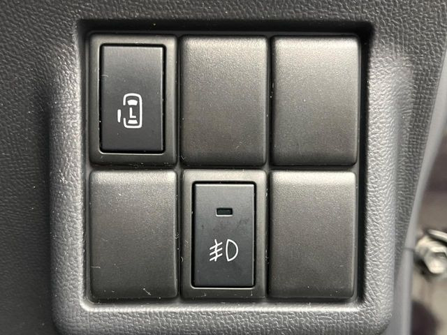 �y�p���[�X���C�h�h�A�z�X�}�[�g�L�[��^�]�Ȃ̃X�C�b�`�ŃX���C�h�h�A�̊J���\���d��������͂����ăh�A���J����K�v�������A���������q�l�ł��A�d���ו��������Ă��鎞�����N�ɊJ���߂ł��܂���