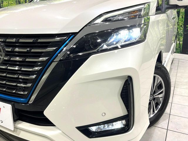 �yLED�w�b�h���C�g�z���V����ԑ��s�����ǍD�Ȏ��E���m�ۂ����S���ĉ^�]�ł��鍂�P�xLED�w�b�h���C�g�𑕔�!�_�����x�������A����d�͂��}�����Ă��܂��B