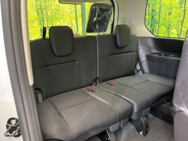 3��ڃV�[�g�͂�������ԗǍD����l�ł��������ƍ����Ē����܂��̂ŁA��l���ł̂��o���������N���N�ł��􂲉Ƒ��ŁA�C�̒m�ꂽ���ԂŁA�h���C�u�ɍs���̂��y���݂ł��ˁ�