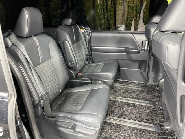 ���ڒ����̓E�H�[�N�X���[�ƂȂ��Ă���܂��B���ڂƎO��ڂ̈ړ�����~�肪�Ƃ��Ă��y�ɂȂ�̂ŁA���~��̍ۂ��X�g���X�������邱�Ƃ͂���܂����