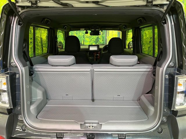 ���i�̂���������ʋ΁A���}���ɏ\���ȉ׎��X�y�[�X���m�ۂ��Ă���܂��B�Z�J���h�V�[�g��|���ƁA�傫�ȉו��̐ύڂ��\�ł���