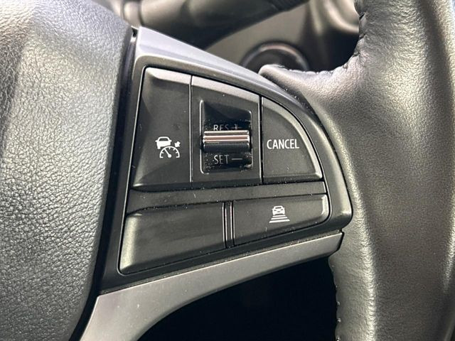 �y�N���[�Y�R���g���[���z�������H�����N���N���s�B�A�N�Z���𗣂��Ă���葬�x�ő��s���ł��A�������^�]���̕��S���y��!�����E�������ȒP�ȃX�C�b�`����Œ����ł��܂��B