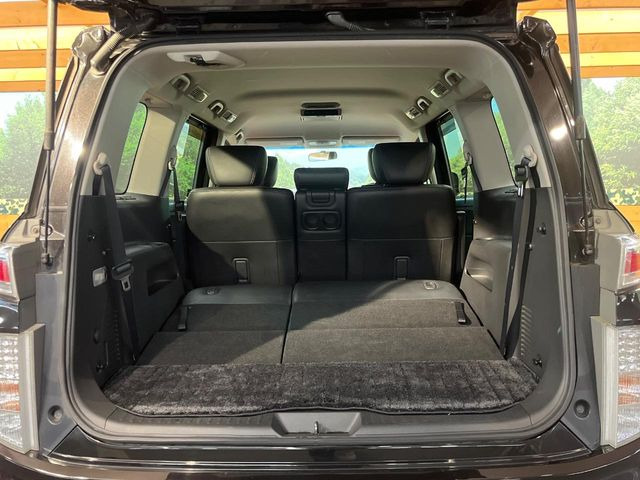 ���ڃV�[�g�͑O��X���C�h���\�ł��B���ɉ�����Α������L������������A�O�ɋl�߂�Α傫�ȃ��Q�b�W�X�y�[�X���m�ۂł��܂��B�V�[���ɉ����Ďg�������ł��邩��Ƃ��Ă��֗��ł���