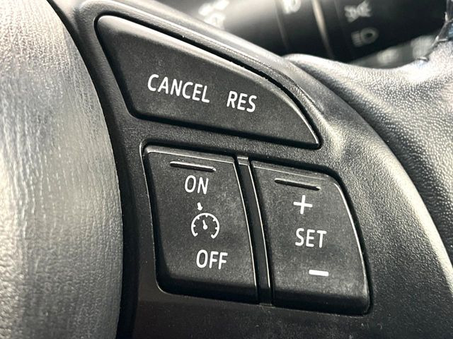 �y�N���[�Y�R���g���[���z�������H�����N���N���s�B�A�N�Z���𗣂��Ă���葬�x�ő��s���ł��A�������^�]���̕��S���y��!�����E�������ȒP�ȃX�C�b�`����Œ����ł��܂��B