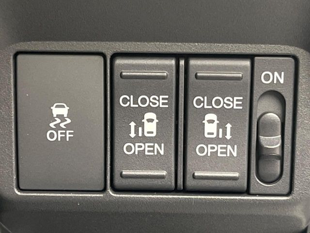 �y�����p���[�X���C�h�h�A�z�X�}�[�g�L�[��^�]�Ȃ̃X�C�b�`�Ō�ȗ����X���C�h�h�A�̊J���\���d��������͂����ăh�A���J����K�v�������A�����Ȃ��q�l�ł��ȒP�ɊJ���߂ł����K�ł���