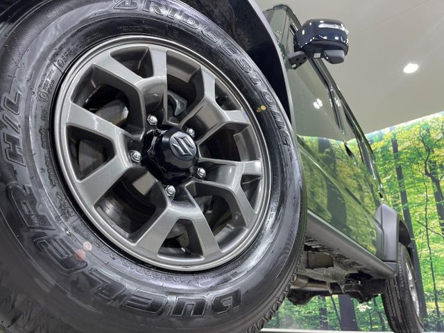 �y����15�C���`�A���~�z�C�[���z�O�ςɃ}�b�`���������A���~�z�C�[���𑕒����Ă���܂��B�e��ЊO�A���~�z�C�[����A�X�^�b�h���X�^�C�����戵�����Ă���܂��B���񂲑��k����������