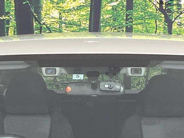 �y�A�C�T�C�gVer3�z�O���̎ԗ��������m���A�Փ˂������Ȏ��͌x��Œ��ӂ𑣂��A�u���[�L�𓥂ޗ͂��T�|�[�g�B�u���[�L�𓥂߂Ȃ������ꍇ�͏Փ˔�Q�y���u���[�L���쓮�A�Փˉ�����T�|�[�g���܂��B