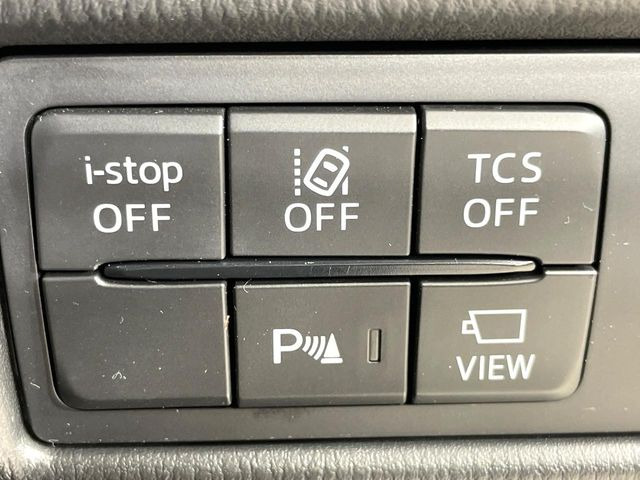 �y�X�}�[�g�u���[�L�T�|�[�g�z���s���ɑO���̎ԗ�����F�����A�Փ˂������Ȏ��͌x��ƃu���[�L�ŏՓˉ���Ɣ�Q�y�����A�V�X�g�B�����S�Ƀh���C�u�����y���݂��������܂��B