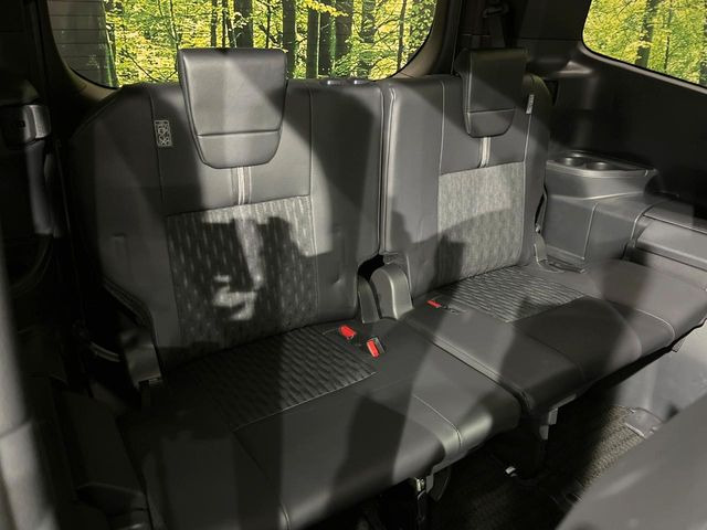 3��ڃV�[�g�͂�������ԗǍD����l�ł��������ƍ����Ē����܂��̂ŁA��l���ł̂��o���������N���N�ł��􂲉Ƒ��ŁA�C�̒m�ꂽ���ԂŁA�h���C�u�ɍs���̂��y���݂ł��ˁ�