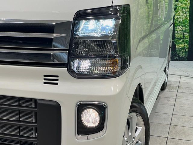 �yLED�w�b�h���C�g�z���V����ԑ��s�����ǍD�Ȏ��E���m�ۂ����S���ĉ^�]�ł��鍂�P�xLED�w�b�h���C�g�𑕔�!�_�����x�������A����d�͂��}�����Ă��܂��B