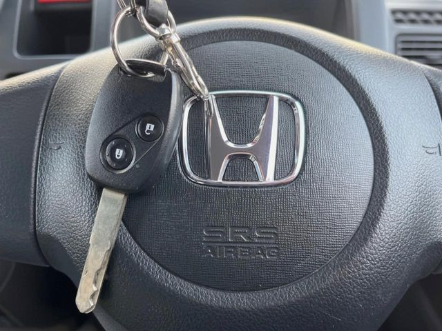 �y�L�[���X�z�������ꂽ�ꏊ����ł��{�^����Ńh�A�̊J���E�{�����ł���̂łƂ��Ă��֗�!�h�A�̌�������ɏ������邱�Ƃ�����܂����