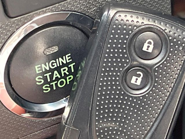 �y�L�[�t���[�V�X�e���z�J�o����|�P�b�g�ɓ��ꂽ�܂܂ł��h�A�̎{���E�������\�ȃX�}�[�g�L�[�𑕔��B�G���W���̃I���E�I�t�����J�M�����o���K�v����������Ƃ��Ă��֗��ł���