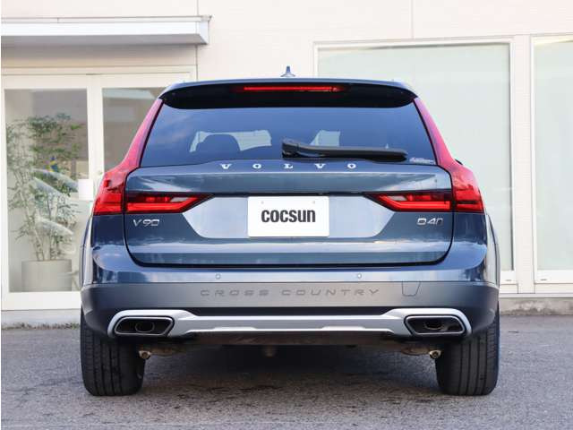 ���s�^�G���W���ɂ̓{���{�̔F�؂��擾����MOTUL�̍����I�C��SPECIFIC RBS0-2AE(0W-20)���g�p���܂��B