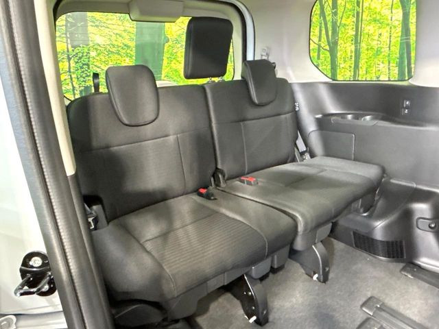 3��ڃV�[�g�͂�������ԗǍD����l�ł��������ƍ����Ē����܂��̂ŁA��l���ł̂��o���������N���N�ł��􂲉Ƒ��ŁA�C�̒m�ꂽ���ԂŁA�h���C�u�ɍs���̂��y���݂ł��ˁ�