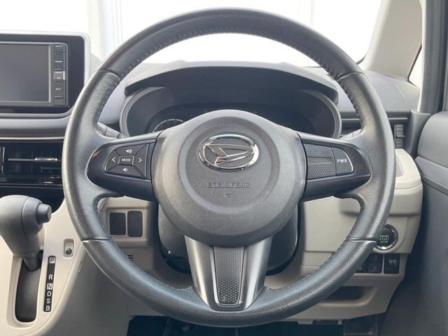 �y�����v�����X�e�A�����O�z�㎿�Ȋv���g�p���邱�ƂŁA��ɂ����������݂ƂĂ��^�]���₷���n���h���ł���