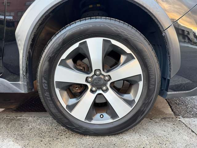 ����17�C���`AW(�O�ト�R�n�}225/55R17)������