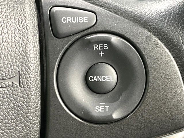 �y�N���[�Y�R���g���[���z�������H�����N���N���s�B�A�N�Z���𗣂��Ă���葬�x�ő��s���ł��A�������^�]���̕��S���y��!�����E�������ȒP�ȃX�C�b�`����Œ����ł��܂��B