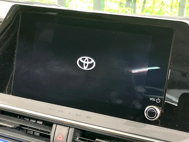 �y8�C���` �f�B�X�v���C�I�[�f�B�I�z���ʂ̃f�B�X�v���C��AppleCarPlay��AndroidAuto�����p�\�B�傫�ȉ�ʂŃX�}�z�i�r�A�v���������p���������܂���