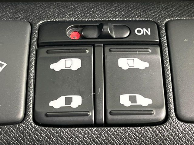 �y�����p���[�X���C�h�h�A�z�X�}�[�g�L�[��^�]�Ȃ̃X�C�b�`�Ō�ȗ����X���C�h�h�A�̊J���\���d��������͂����ăh�A���J����K�v�������A�����Ȃ��q�l�ł��ȒP�ɊJ���߂ł����K�ł���