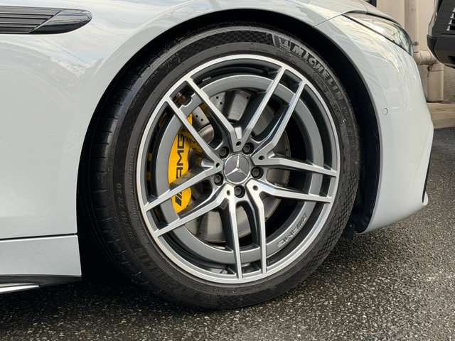 AMG20�C���`�A���~�z�C�[��:AMG���S����C�G���[�L�����p�[�B