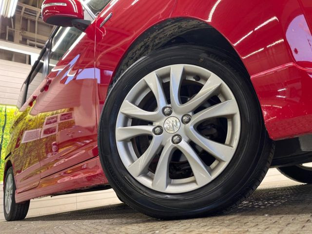 �y����15�C���`�A���~�z�C�[���z�O�ςɃ}�b�`���������A���~�z�C�[���𑕒����Ă���܂��B�e��ЊO�A���~�z�C�[����A�X�^�b�h���X�^�C�����戵�����Ă���܂��B���񂲑��k����������