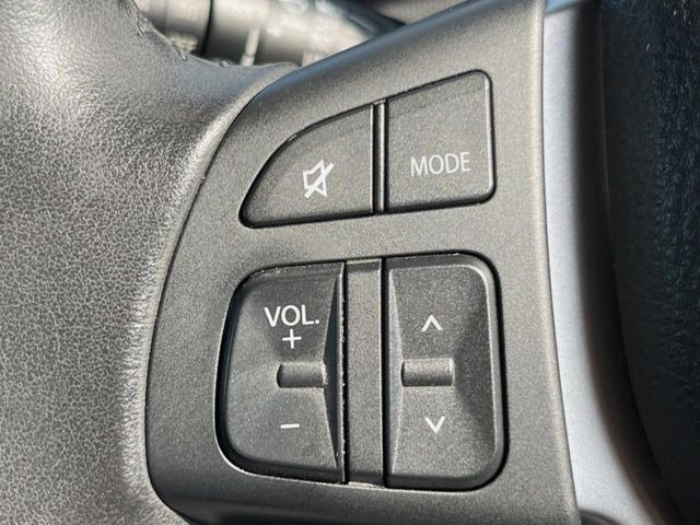 �y�X�e�A�����O�X�C�b�`�z�^�]���A�O������ڐ������炷���ƂȂ��A�I�[�f�B�I���̑��삪�\�ȕ֗��@�\!���S&���K�ȃh���C�u�����o���Ă���܂���