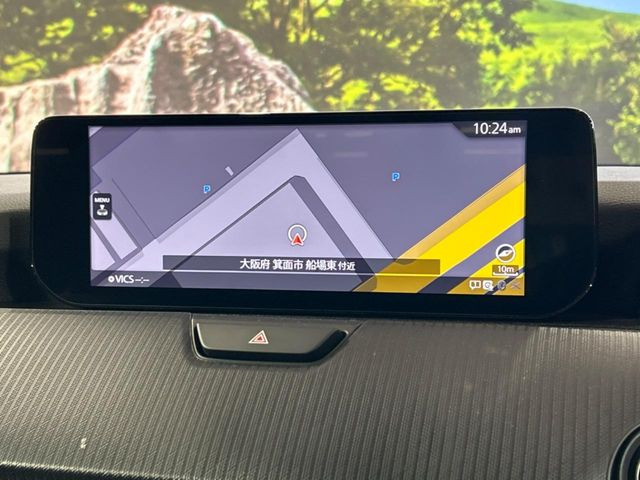 �y10.25�C���`�}�c�_�R�l�N�g�z�ԓ��̕��͋C�Ƀ}�b�`������^�f�B�X�v���C�B�X�}�z�ڑ��ł̃i�r�g�p��Bluetooth�Đ����A�l�X�ȋ@�\���y���߂܂��B�����I�ȃ_�C�������삪�\�ŁA�g��������ǍD�ł��B