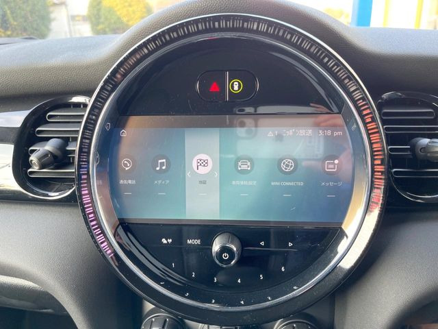 �y�����i�r�z�l�C�̏����i�r�𑕔��B�I�[�f�B�I�@�\���[�����Ă���ABluetooth�ڑ�����΂������̃X�}�z��MP3�v���C���[�̉��y���Đ��\!�����̉^�]������Ɋy�����Ȃ�܂�!!