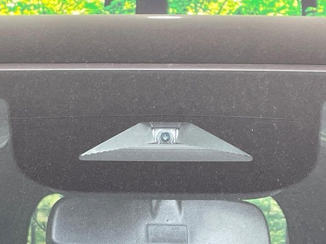 �y�z���_�Z���V���O�z���s���ɑO���̎ԗ�����F�����A�Փ˂������Ȏ��͌x��ƃu���[�L�ŏՓˉ���Ɣ�Q�y�����A�V�X�g�B�����S�Ƀh���C�u�����y���݂��������܂��B