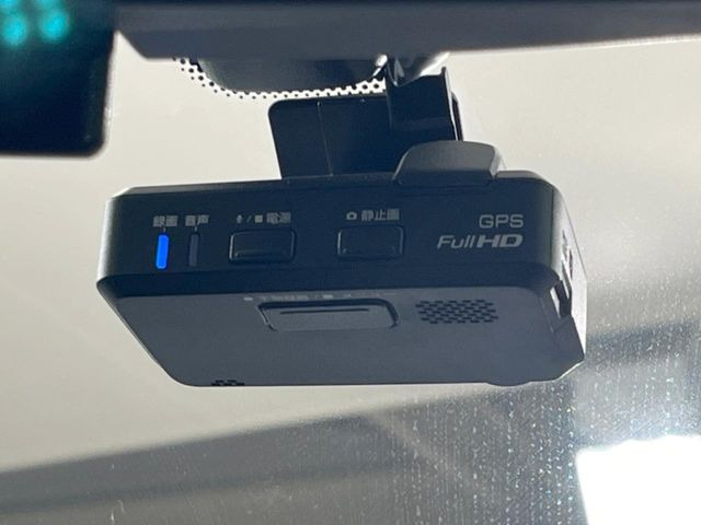 �y�h���C�u���R�[�_�[�z���S�E���S�ȃJ�[���C�t�ɕK�{�̃h���C�u���R�[�_�[�𑕔�!���s���͂������A������^�]�⎖�̂ɑ��������ۂ̏󋵂��f���ŋL�^���A����̃��X�N�ɔ����܂��B