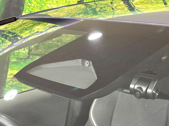 �y�g���^�Z�[�t�e�B�Z���X�z���s���ɑO���̎ԗ�����F�����A�Փ˂������Ȏ��͌x��ƃu���[�L�ŏՓˉ���Ɣ�Q�y�����A�V�X�g�B�����S�Ƀh���C�u�����y���݂��������܂��B