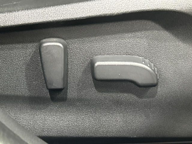 �y�p���[�V�[�g�z�X�C�b�`��ŊȒP�ɃV�[�g�̔��������\!�d��������͂�����܂���!���K�ȃV�[�g�|�W�V�����ɃZ�b�g���āA���K�ȃh���C�u�����y���݂��������B