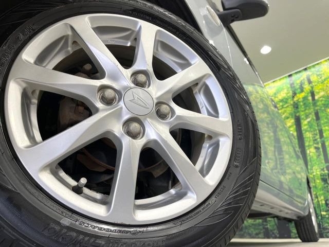 �y����14�C���`�A���~�z�C�[���z�O�ςɃ}�b�`���������A���~�z�C�[���𑕒����Ă���܂��B�e��ЊO�A���~�z�C�[����A�X�^�b�h���X�^�C�����戵�����Ă���܂��B���񂲑��k����������