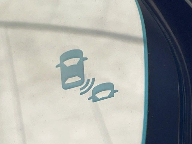 �y�u���C���h�X�|�b�g�C���t�H���[�V�����z���s���A�h�A�~���[�̎��p�ɂȂ�₷���ӏ��Ɍ㑱�Ԃ��ڋ߂���ƃT�C�h�~���[�t�߂Ɍx����\���A�h���C�o�[�ɒ��ӊ��N�����Ă���܂��B