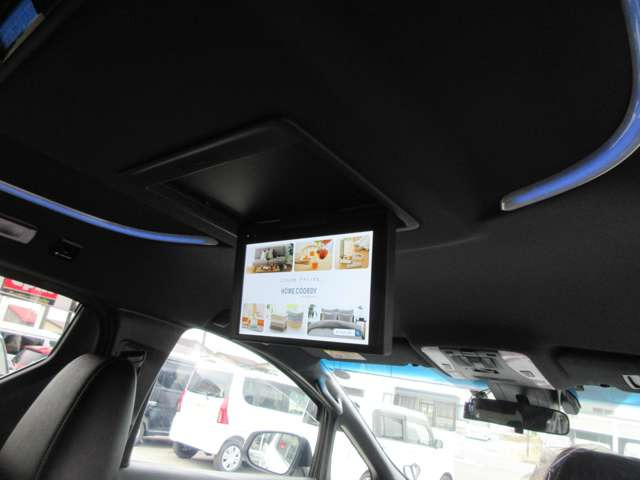 アルファードハイブリッド 2.5 S タイプゴールドIII E-Four 4WD