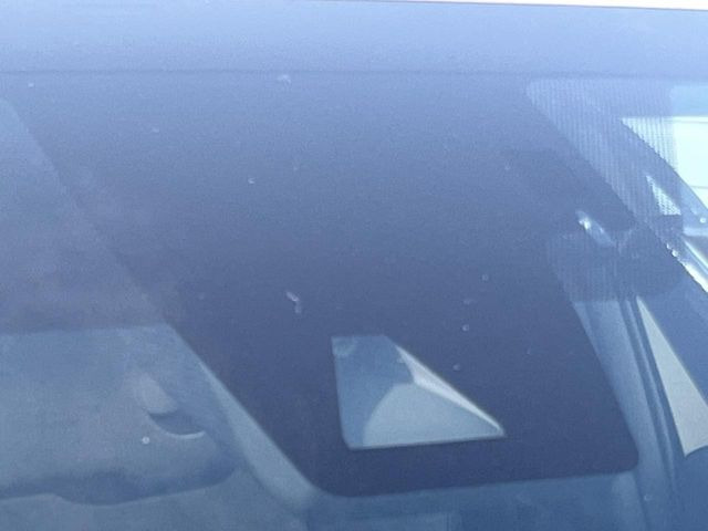 �y�g���^�Z�[�t�e�B�Z���X�z���s���ɑO���̎ԗ�����F�����A�Փ˂������Ȏ��͌x��ƃu���[�L�ŏՓˉ���Ɣ�Q�y�����A�V�X�g�B�����S�Ƀh���C�u�����y���݂��������܂��B