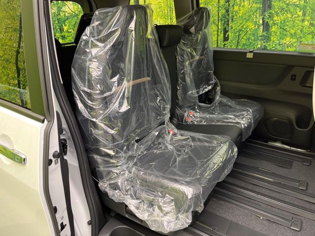 ���i���ȃI���W�i���t���A�}�b�g���I�v�V�����ɂĂ��p�ӂ��Ă���܂��B���D���ȃf�U�C����J���[�����Ԃɍ��킹�đI��ł����������Ƃ��ł��܂���