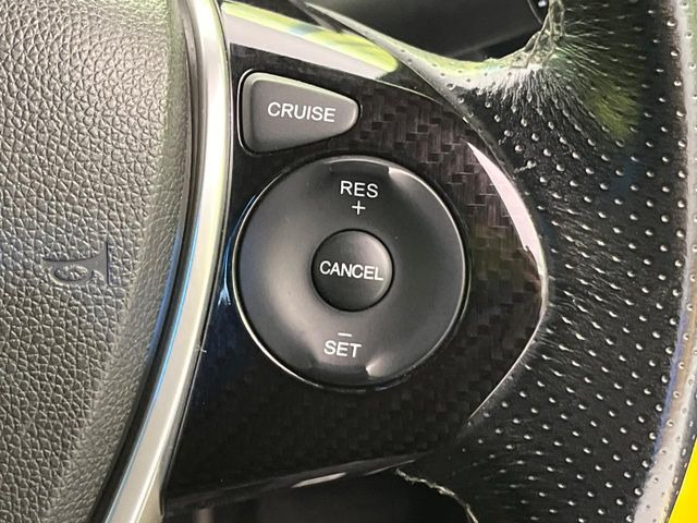 �y�N���[�Y�R���g���[���z�������H�����N���N���s�B�A�N�Z���𗣂��Ă���葬�x�ő��s���ł��A�������^�]���̕��S���y��!�����E�������ȒP�ȃX�C�b�`����Œ����ł��܂��B