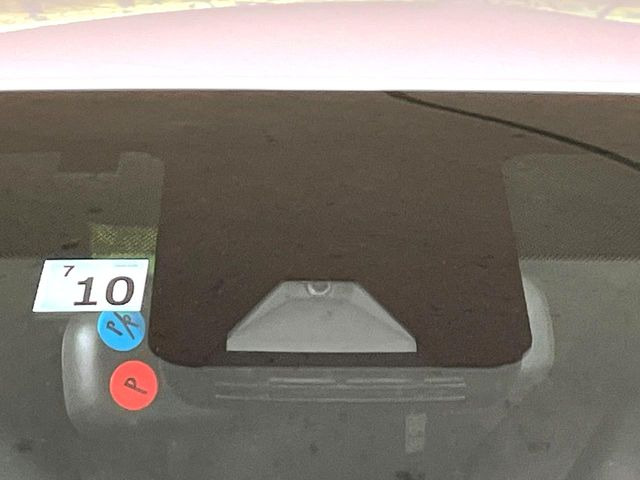 �y�g���^�Z�[�t�e�B�Z���X�z���s���ɑO���̎ԗ�����F�����A�Փ˂������Ȏ��͌x��ƃu���[�L�ŏՓˉ���Ɣ�Q�y�����A�V�X�g�B�����S�Ƀh���C�u�����y���݂��������܂��B