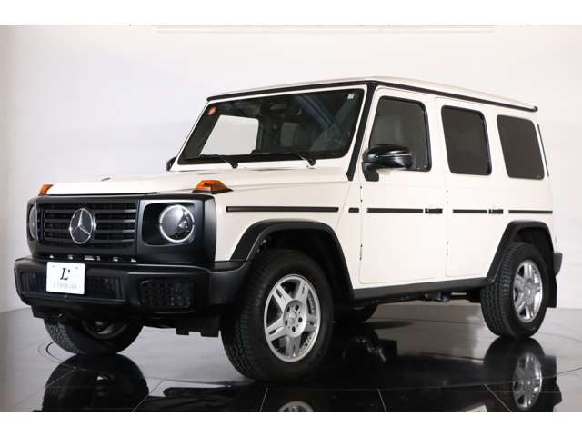 MANUFAKTUR�y�C���g�Ȃ�ł͂̐[�݂��锭�F�ŁA�ʐ^�ȏ�Ɏ��Ԃ̑��݊��������Ă�����������ł��B